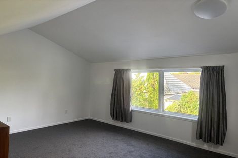 Photo of property in 2/96 Hinau Street, Riccarton, Christchurch, 8041