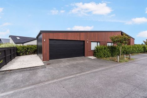 Photo of property in 31 Battalion Drive, Papakura, 2110