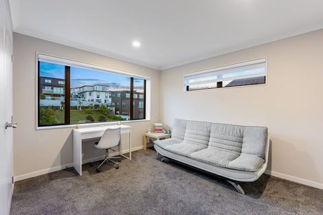 Photo of property in 17 Tawatawa Street, Long Bay, Auckland, 0630