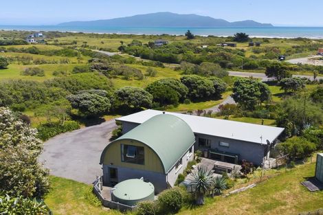 Photo of property in 171 Paetawa Road, Peka Peka, Waikanae, 5391