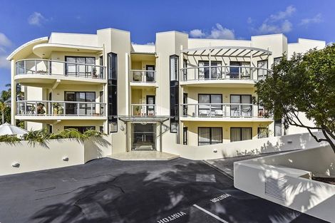 Photo of property in 26/4e Collins Street, Takapuna, Auckland, 0622