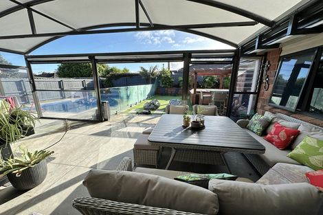 Photo of property in 18 Parkhaven Drive, Rosehill, Papakura, 2113