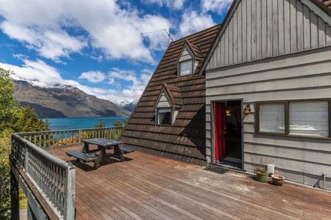 Photo of property in 6a Williams Street, Sunshine Bay, Queenstown, 9300