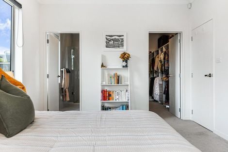 Photo of property in 9 Walter Ruddock Avenue, Kumeu, 0810