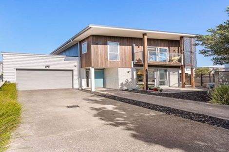 Photo of property in 91 Glidepath Road, Hobsonville, Auckland, 0616