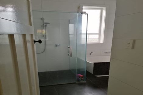 Photo of property in 13 Huapai Street, Onehunga, Auckland, 1061