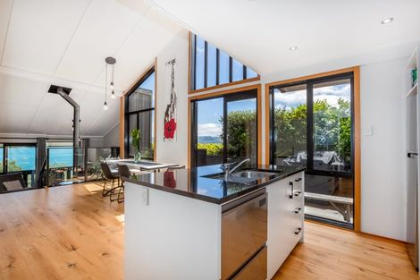 Photo of property in 316 Marine Dr York Bay, York Bay, Lower Hutt, 5013