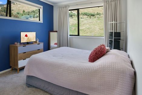 Photo of property in 25 Devenish Place, Atawhai, Nelson, 7010