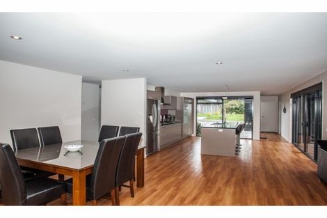 Photo of property in 1 Coral Place, Matapouri, Whangarei, 0173
