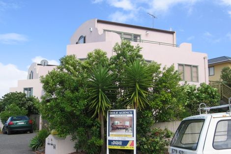 Photo of property in 2/64 Spencer Road, Pinehill, Auckland, 0632