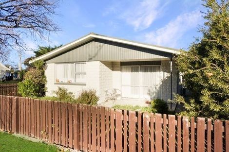 Photo of property in 13 Queen Street, Rangiora, 7400