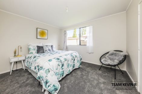 Photo of property in 2/9 Janese Place, Weymouth, Auckland, 2103