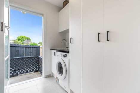 Photo of property in 36 Elliott Avenue, Bayview, Auckland, 0629