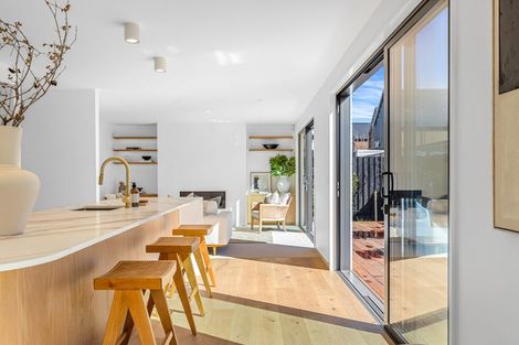 Photo of property in 2/17 Hewitts Road, Merivale, Christchurch, 8014