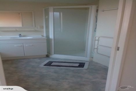 Photo of property in 16/61a Birkdale Road, Birkdale, Auckland, 0626