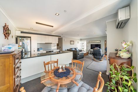 Photo of property in Bellagio Apartments, 9a/39 Taranaki Street, Te Aro, Wellington, 6011