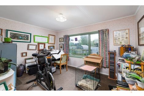 Photo of property in 92 Timaru Road, Waimate, 7924