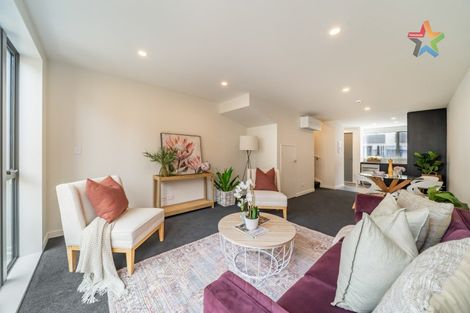 Photo of property in 38 John Street, Stokes Valley, Lower Hutt, 5019