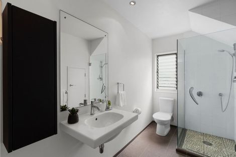 Photo of property in 45 Williamson Avenue, Belmont, Auckland, 0622