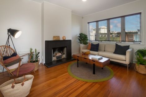 Photo of property in 491 Point Chevalier Road, Point Chevalier, Auckland, 1022