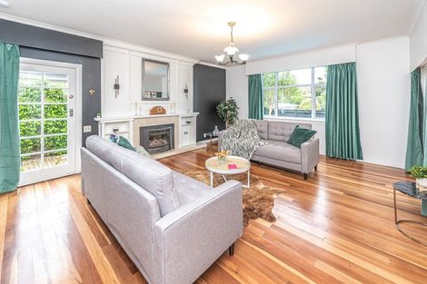Photo of property in 3 Dickson Crescent, Saint Johns Hill, Whanganui, 4500