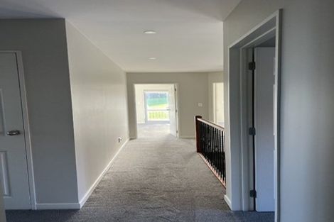Photo of property in 10 Ballymore Drive, Pinehill, Auckland, 0632