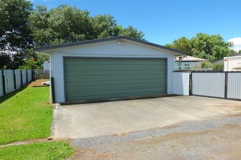 Photo of property in 73 Avenue Road, Foxton, 4814