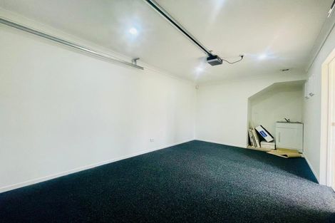 Photo of property in 8a Neems Place, Manurewa, Auckland, 2102