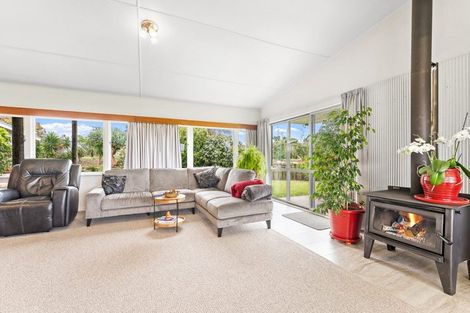 Photo of property in 328 Omaha Flats Road, Tawharanui Peninsula, Warkworth, 0986