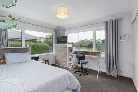 Photo of property in 53 Evesham Crescent, Spreydon, Christchurch, 8024