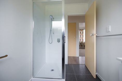 Photo of property in 14 Granville Drive, Massey, Auckland, 0614