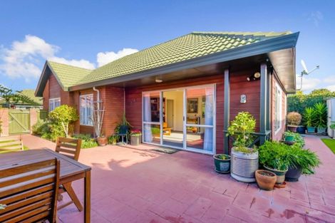 Photo of property in 5/6 Palmer Crescent, Silverstream, Upper Hutt, 5019