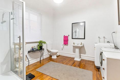 Photo of property in 5 Nile Street, Saint Clair, Dunedin, 9012