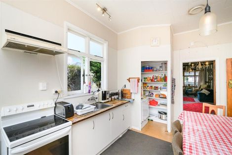 Photo of property in 14 Hunia Street, Marton, 4710