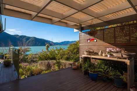 Photo of property in 2 Belvue Bay Road, Havelock, Picton, 7281