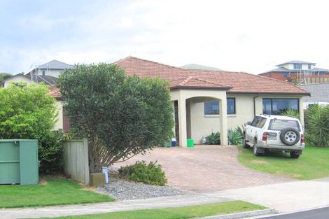 Photo of property in 15 Owen Place, Omokoroa, 3114