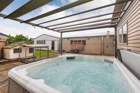 Photo of property in 10 Ouse Street, Rongotea, 4476