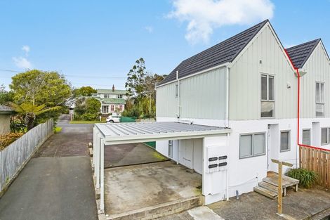 Photo of property in 2/14 Wood Street, Papakura, 2110