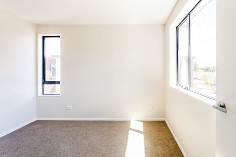 Photo of property in 35 Tahuhu Road, Mount Wellington, Auckland, 1062