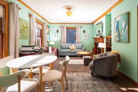 Photo of property in 30 Roxburgh Street, Mount Victoria, Wellington, 6011