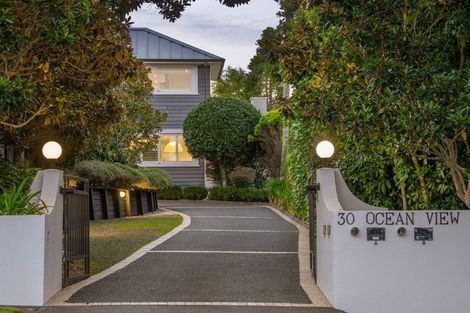 Photo of property in 1/30 Ocean View Road, Milford, Auckland, 0620