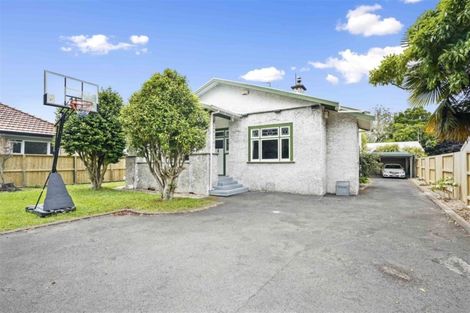 Photo of property in 52 Te Aroha Street, Hamilton East, Hamilton, 3216
