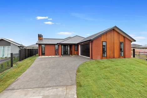 Photo of property in 11 Sydney Place, Flagstaff, Hamilton, 3210