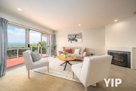 Photo of property in 45 Tamworth Crescent, Newlands, Wellington, 6037