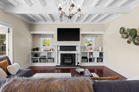 Photo of property in 305 Southland Road, Hastings, 4122