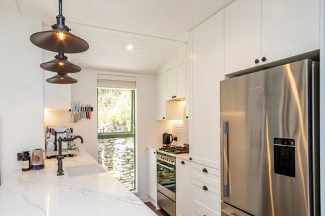 Photo of property in 43 Mcdonnell Road, Arrowtown, 9302