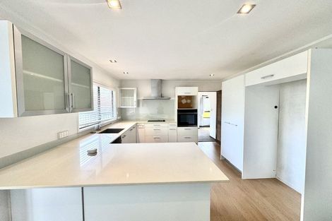 Photo of property in 60 Porritt Avenue, Chatswood, Auckland, 0626