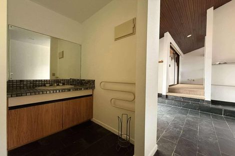 Photo of property in 27 Rembrandt Avenue, Tawa, Wellington, 5028