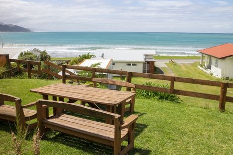 Photo of property in 98 Jetty Road, Castlepoint, Tinui, 5889