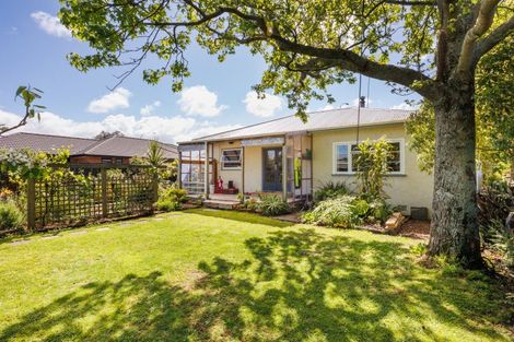 Photo of property in 206 Vogel Street, Roslyn, Palmerston North, 4414